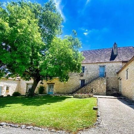 Chambre D'Hote "La Pierre" Domaine De Fonpeyroune Conne-de-Labarde Luaran gambar